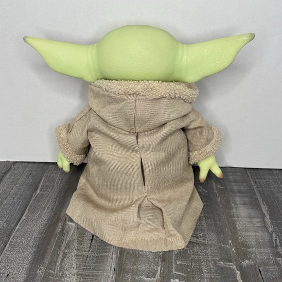 Star Wars Mandalorian The Child 11" Plush‎ Baby Yoda Grogu Doll Mattel EUC - Picture 5 of 8